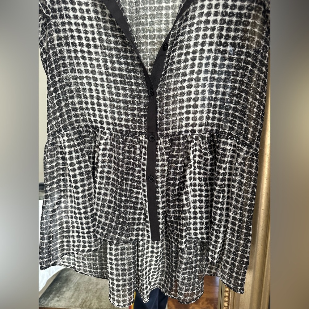 Bcbg‎ generation blouse - Picture 3 of 4